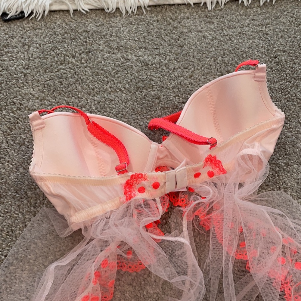 Victoria’s Secret lingerie 36C baby doll - Picture 5 of 6